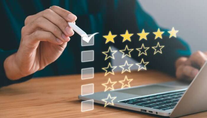 OHSU-PSU School of Public Health Graduate Student taking the online student feedback survey